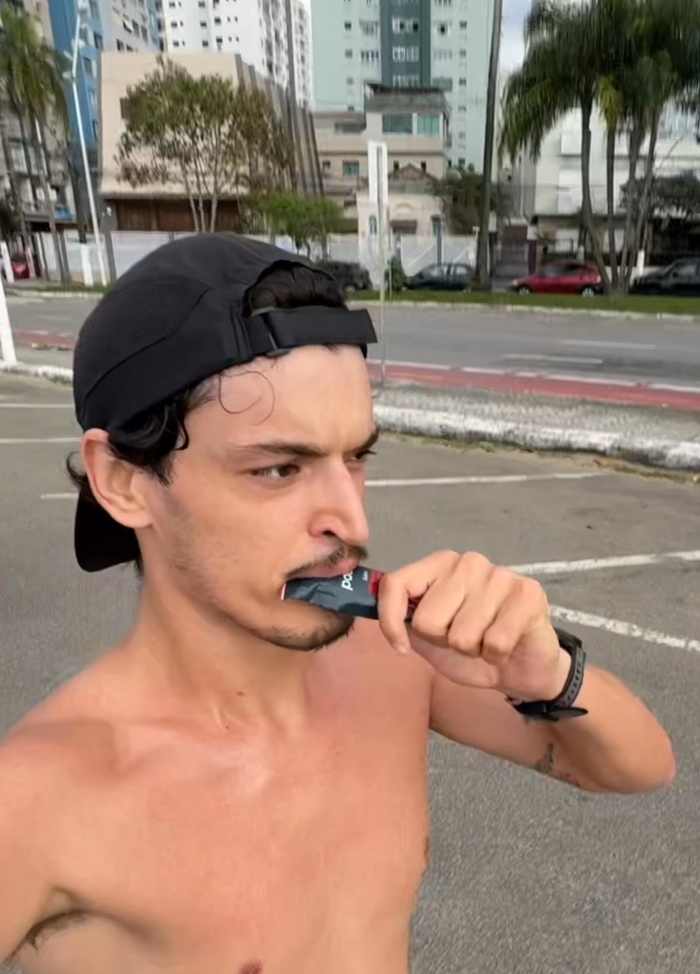 "Equilíbrio entre glicose e frutose, além de muito gostoso."